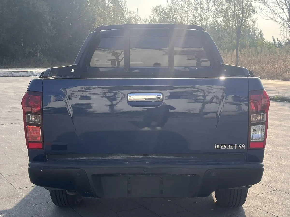 2020 Isuzu LingTuo 2.5T 150HP L4 6AT,autocango,china used car exporter,china ev exporter,chinese used car exporter,chinese used ev exporter