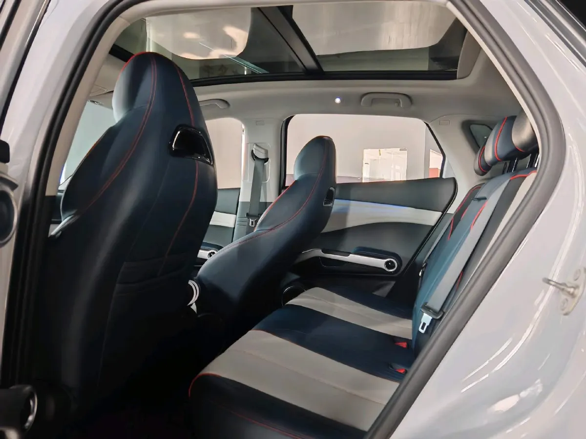 2022 Roewe RX5 MAX 1.5T 181HP L4 6AT,autocango,china used car exporter,china ev exporter,chinese used car exporter,chinese used ev exporter