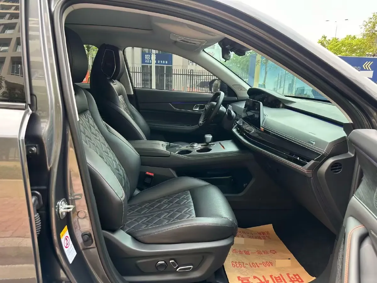 2021 ChangAn UNI-K 2.0T 233HP L4 8AT,autocango,china used car exporter,china ev exporter,chinese used car exporter,chinese used ev exporter