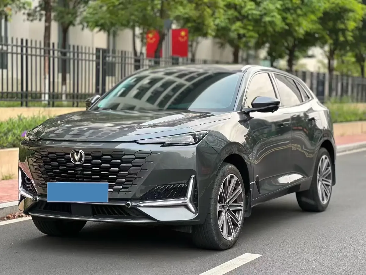 2021 ChangAn UNI-K 2.0T 233HP L4 8AT,autocango,china used car exporter,china ev exporter,chinese used car exporter,chinese used ev exporter