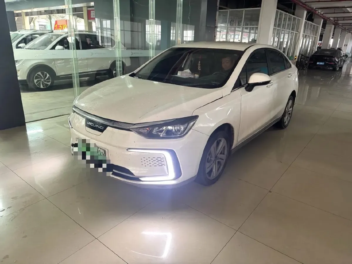 2022 Bestune B70 2.0T 224HP L4 6AT,autocango,china used car exporter,china ev exporter,chinese used car exporter,chinese used ev exporter