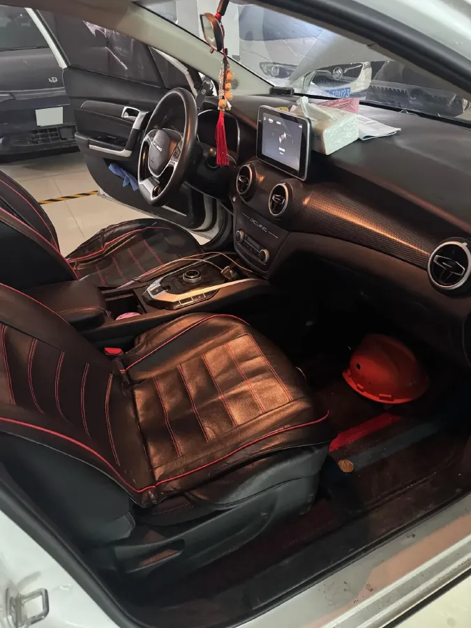 2022 Bestune B70 2.0T 224HP L4 6AT,autocango,china used car exporter,china ev exporter,chinese used car exporter,chinese used ev exporter