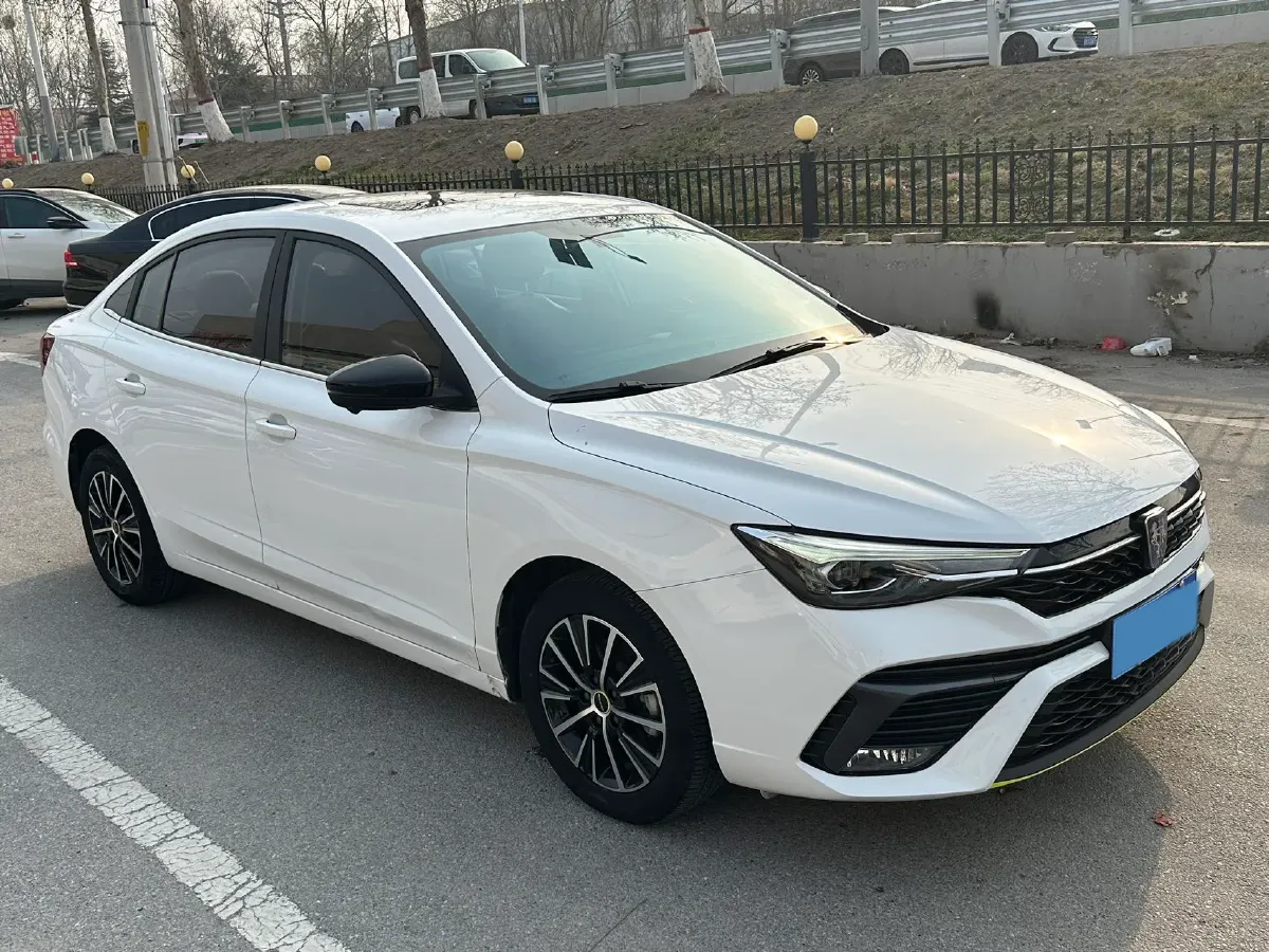 2021 Roewe i5 1.5L 120HP L4 CVT,autocango,china used car exporter,china ev exporter,chinese used car exporter,chinese used ev exporter