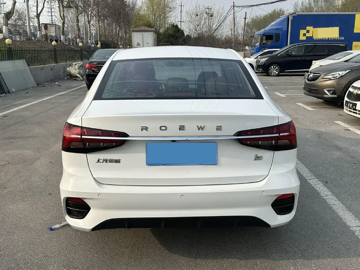2021 Roewe i5 1.5L 120HP L4 CVT,autocango,china used car exporter,china ev exporter,chinese used car exporter,chinese used ev exporter