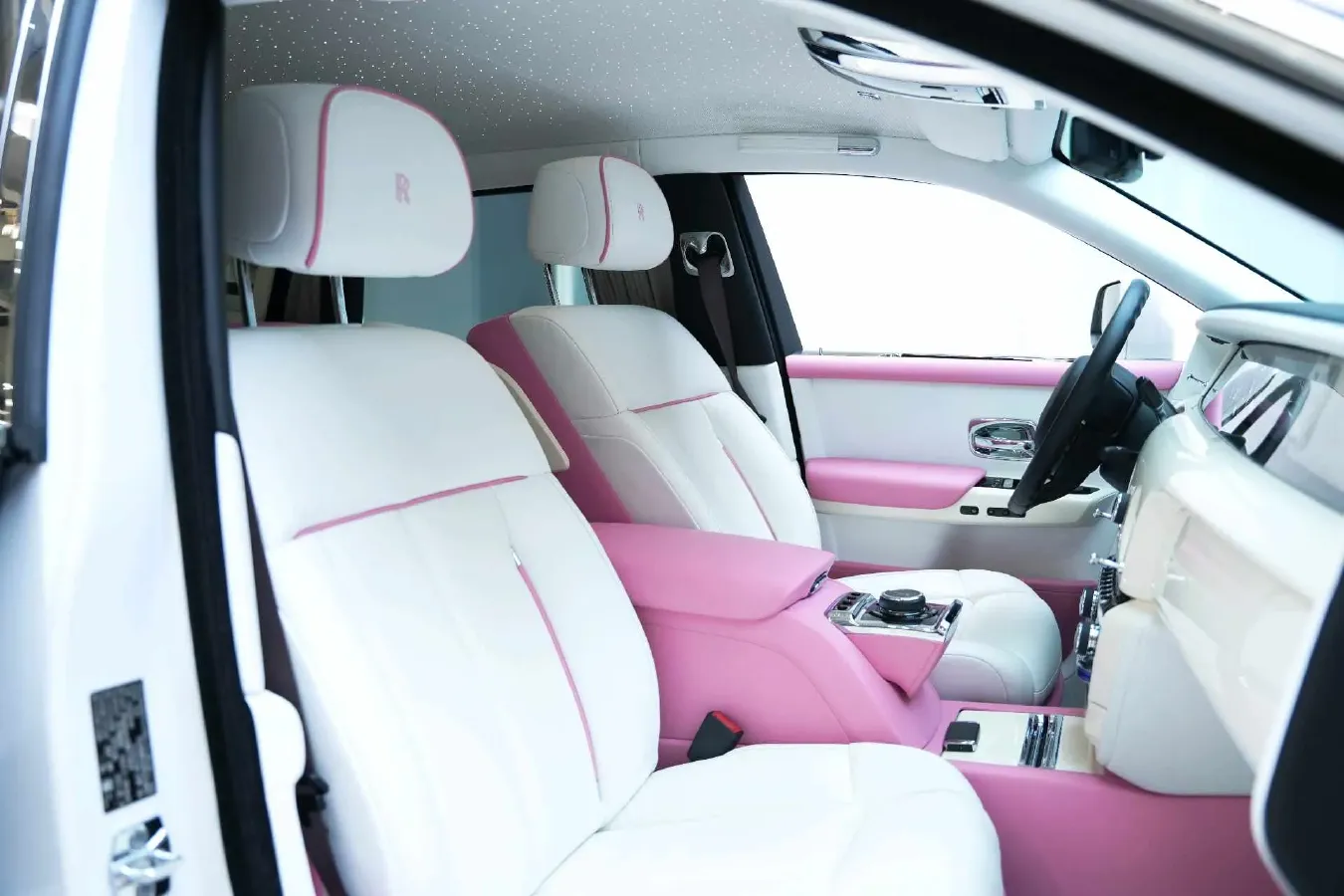 2018 Rolls-Royce Phantom 6.7T 571HP V12 8AT,autocango,china used car exporter,china ev exporter,chinese used car exporter,chinese used ev exporter