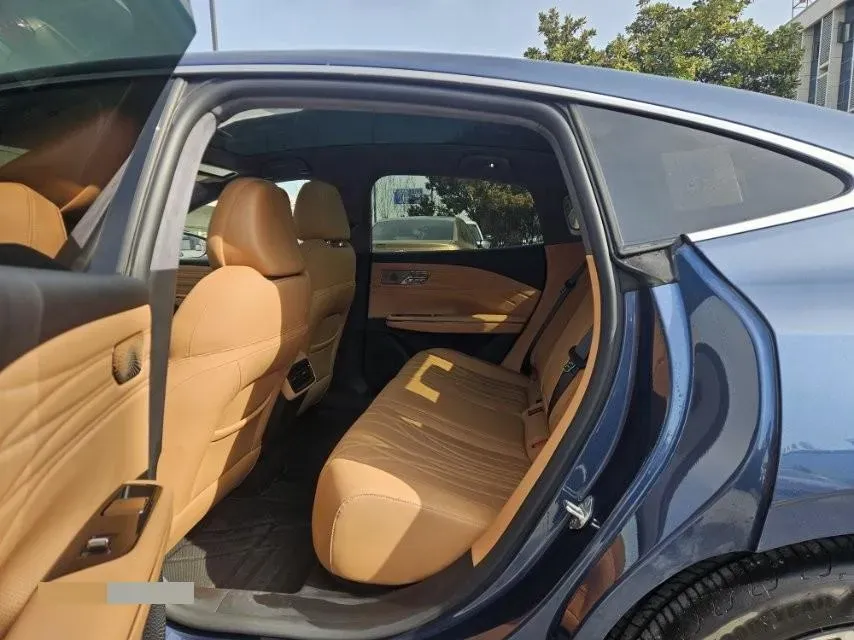 2025 Geely Galaxy Starshine 8 1.5T 163HP L4 3DHT PHEV 27.69KWH,autocango,china used car exporter,china ev exporter,chinese used car exporter,chinese used ev exporter