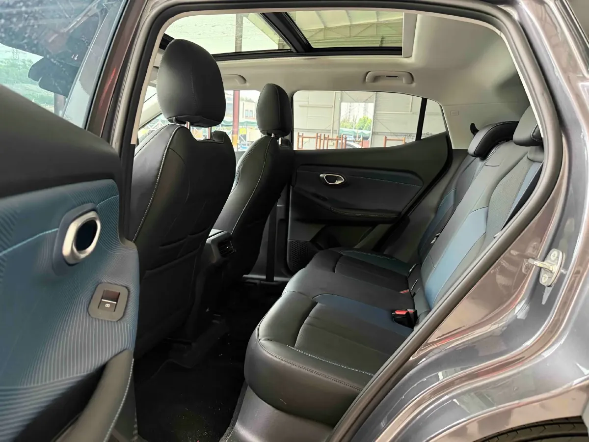 2026 GAC Trumpchi GS3 1.5T 177HP L4 7DCT,autocango,china used car exporter,china ev exporter,chinese used car exporter,chinese used ev exporter