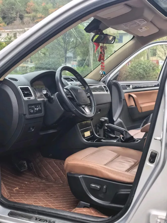 2015 Yema T70 1.8T 160HP L4 CVT,autocango,china used car exporter,china ev exporter,chinese used car exporter,chinese used ev exporter