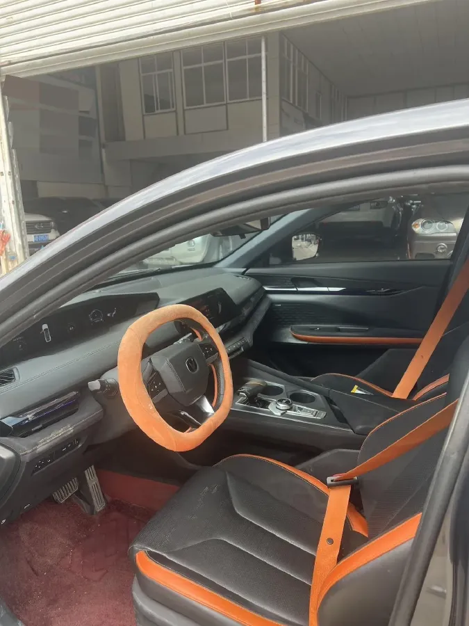 2022 ChangAn UNI-V 2.0T 233HP L4 8AT,autocango,china used car exporter,china ev exporter,chinese used car exporter,chinese used ev exporter