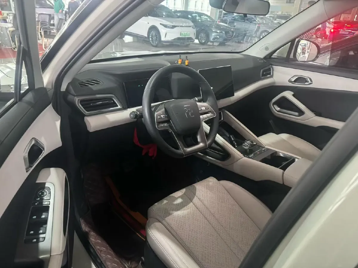 2024 BYD YuanUP BEV 45.12KWH,autocango,china used car exporter,china ev exporter,chinese used car exporter,chinese used ev exporter