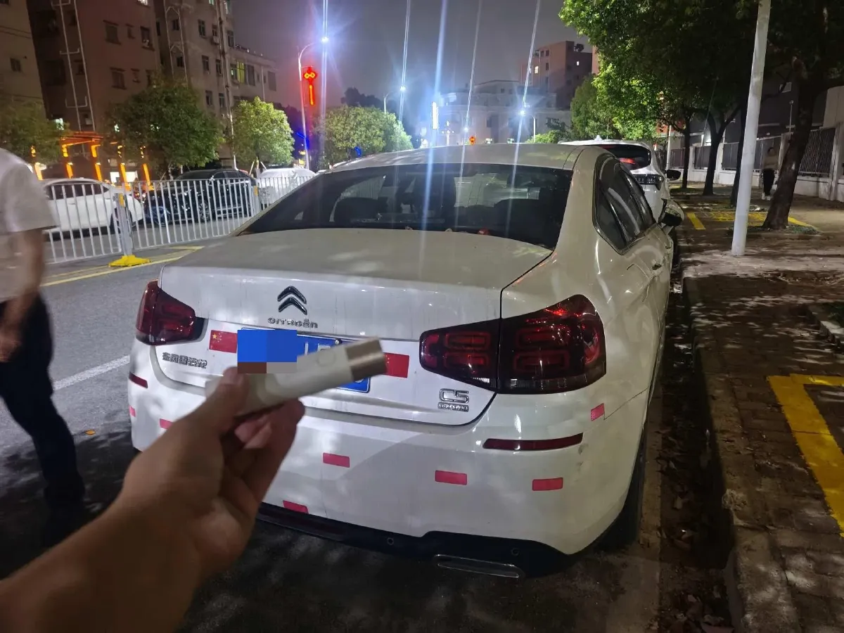 2017 Citroen C5 1.6T 167HP L4 6AT,autocango,china used car exporter,china ev exporter,chinese used car exporter,chinese used ev exporter