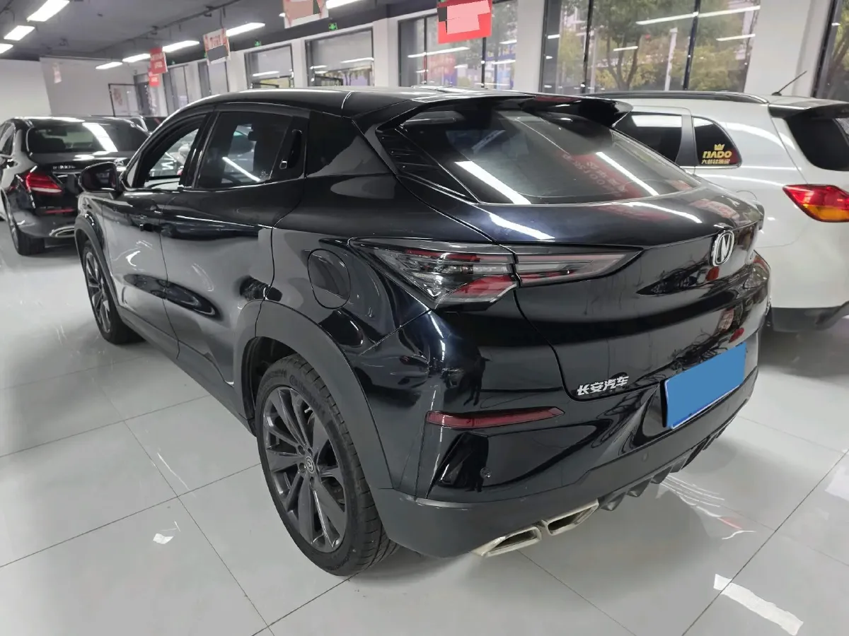 2021 ChangAn UNI-T 1.5T 180HP L4 7DCT,autocango,china used car exporter,china ev exporter,chinese used car exporter,chinese used ev exporter