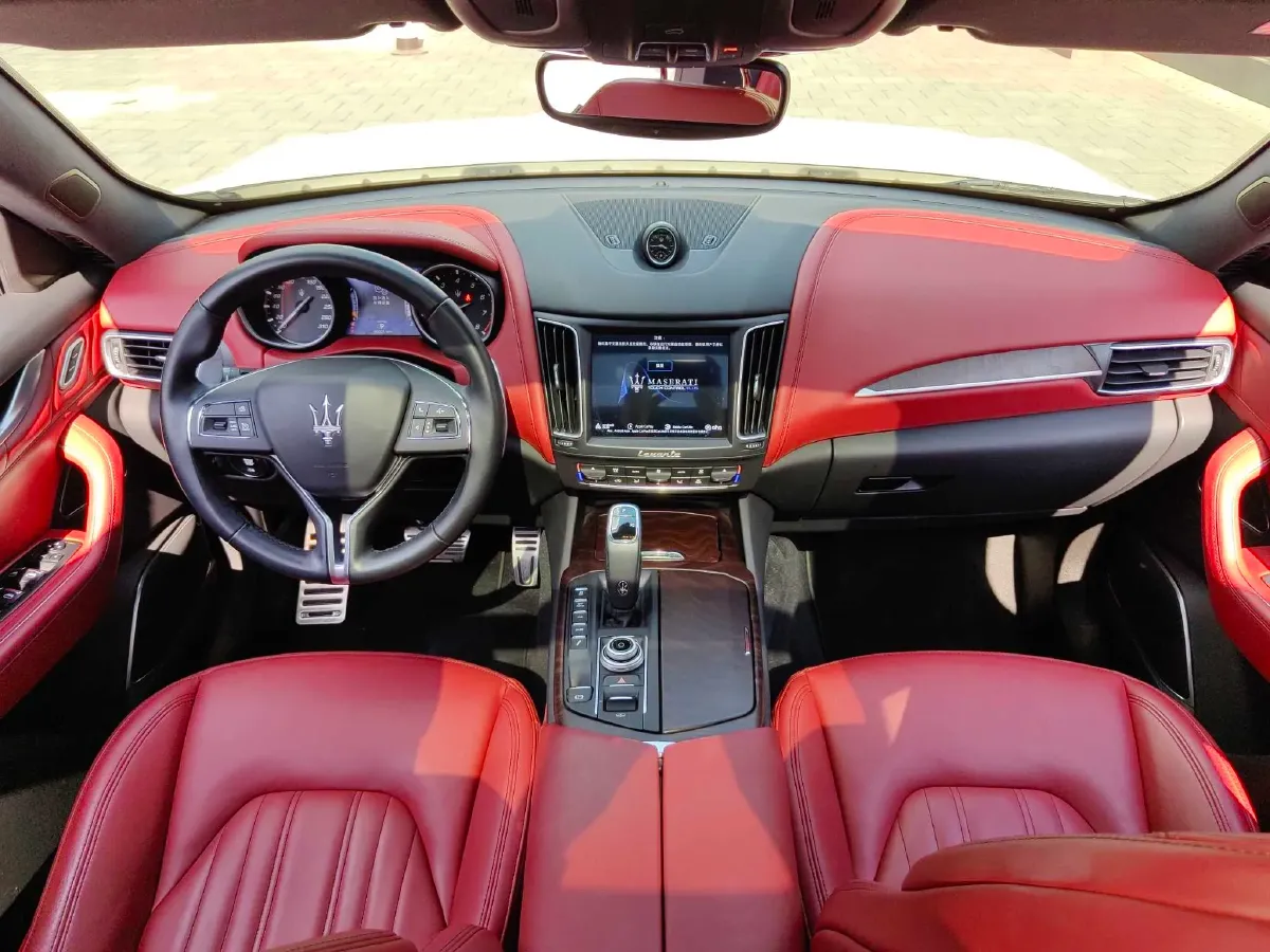 2019 Maserati Levante 3.0T 350HP V6 8AT,autocango,china used car exporter,china ev exporter,chinese used car exporter,chinese used ev exporter