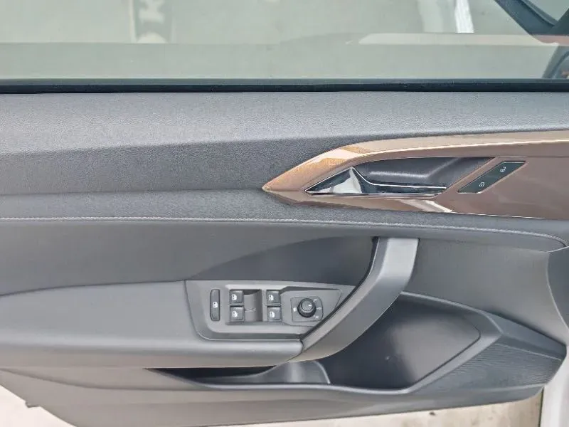 2021 Volkswagen Tharu 1.4T 150HP L4 7DCT,autocango,china used car exporter,china ev exporter,chinese used car exporter,chinese used ev exporter