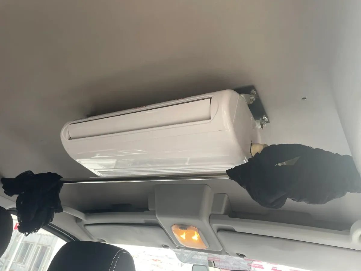 2023 MAXUS XinTu V70 2.0T 125HP L4 6MT,autocango,china used car exporter,china ev exporter,chinese used car exporter,chinese used ev exporter