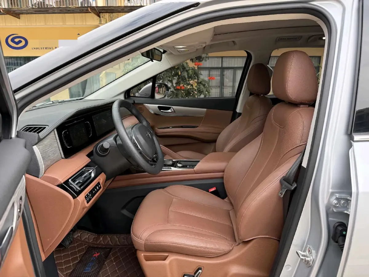 2020 HaiMa 7X 1.6T 195HP L4 6AT,autocango,china used car exporter,china ev exporter,chinese used car exporter,chinese used ev exporter