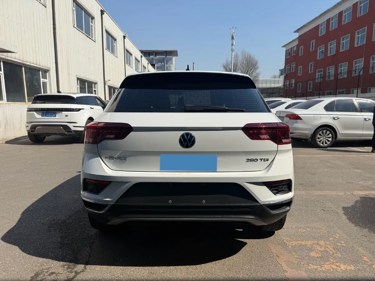 2021 Volkswagen T-Roc 1.4T 150HP L4 7DCT,autocango,china used car exporter,china ev exporter,chinese used car exporter,chinese used ev exporter