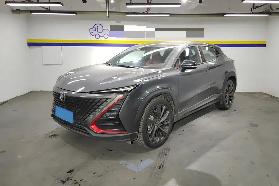 2020 ChangAn UNI-T 1.5T 180HP L4 7DCT,autocango,china used car exporter,china ev exporter,chinese used car exporter,chinese used ev exporter