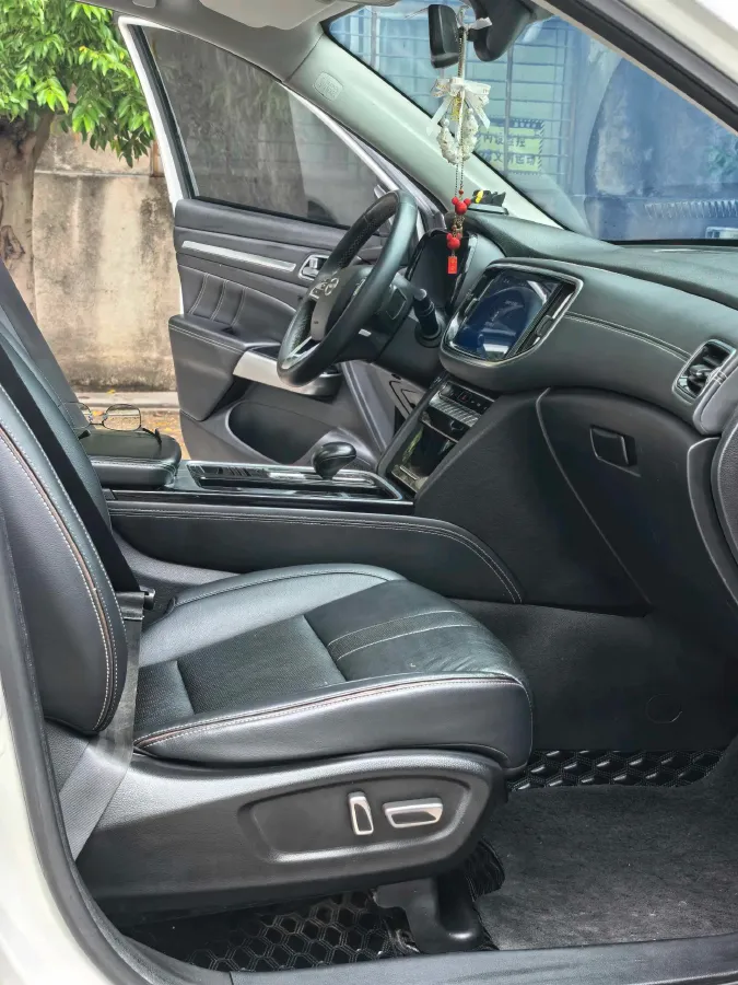 2021 GAC Trumpchi GS8 2.0T 252HP L4 6AT,autocango,china used car exporter,china ev exporter,chinese used car exporter,chinese used ev exporter