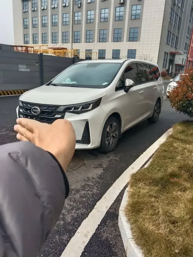 2023 GAC Trumpchi M6 1.5T 177HP L4 7DCT,autocango,china used car exporter,china ev exporter,chinese used car exporter,chinese used ev exporter