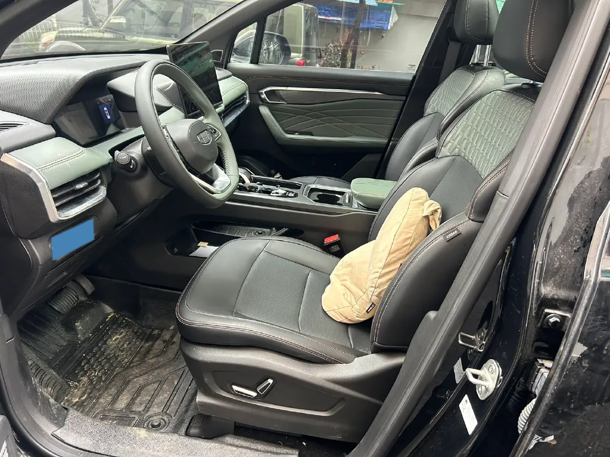 2024 Geely Okavango L 2.0T 218HP L4 7DCT,autocango,china used car exporter,china ev exporter,chinese used car exporter,chinese used ev exporter