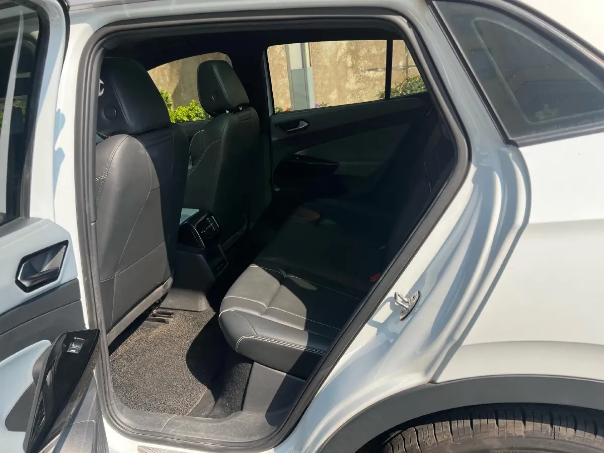 2023 Volkswagen ID.4 X BEV 52.8KWH,autocango,china used car exporter,china ev exporter,chinese used car exporter,chinese used ev exporter