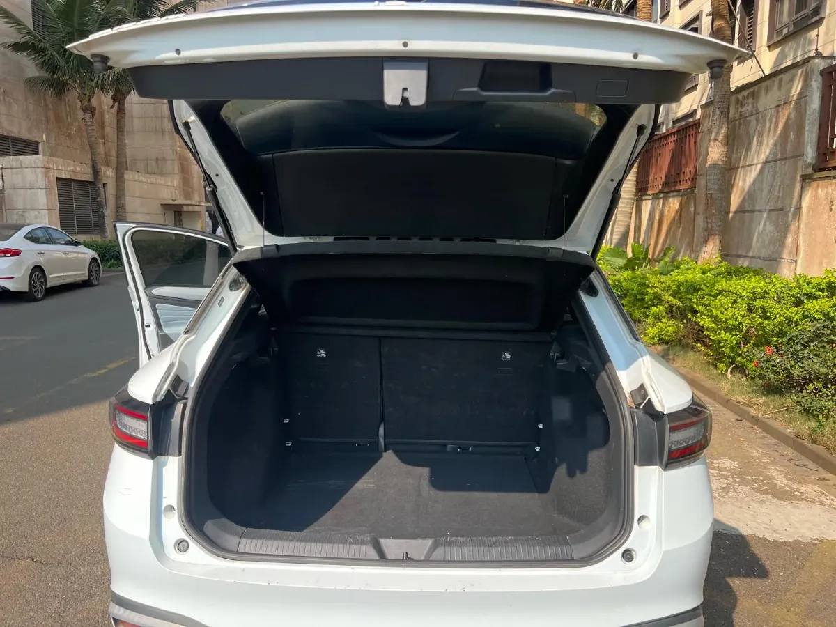 2023 Volkswagen ID.4 X BEV 52.8KWH,autocango,china used car exporter,china ev exporter,chinese used car exporter,chinese used ev exporter