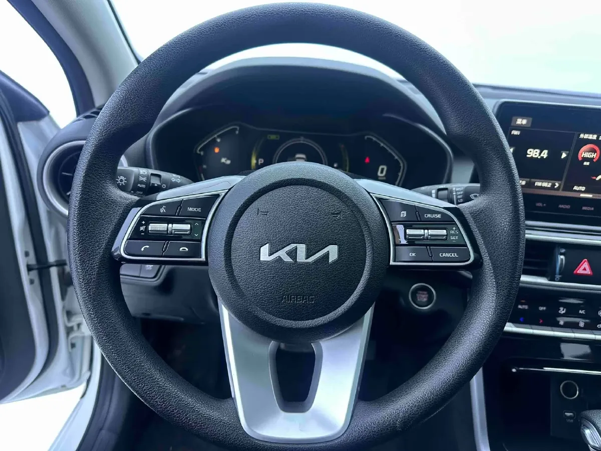 2021 Kia K3 1.5L 115HP L4 CVT,autocango,china used car exporter,china ev exporter,chinese used car exporter,chinese used ev exporter