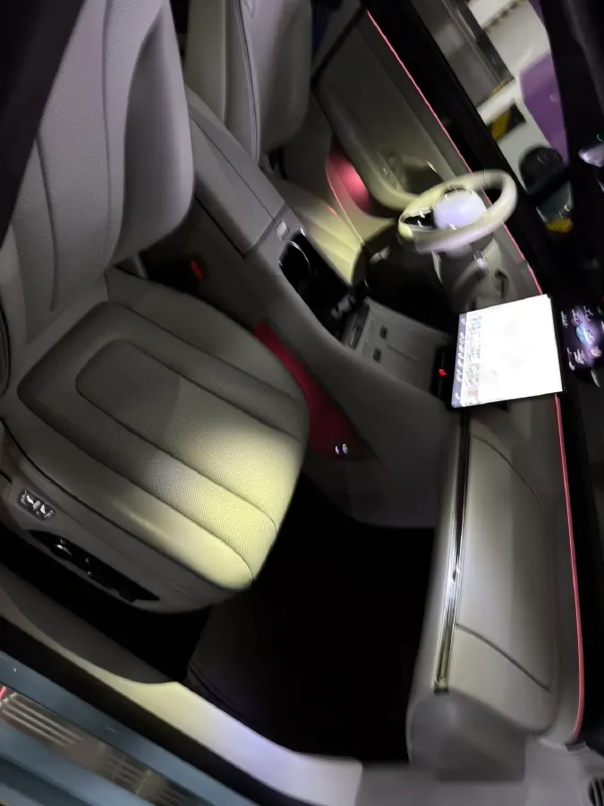 2025 Luxeed S7 BEV 100KWH,autocango,china used car exporter,china ev exporter,chinese used car exporter,chinese used ev exporter