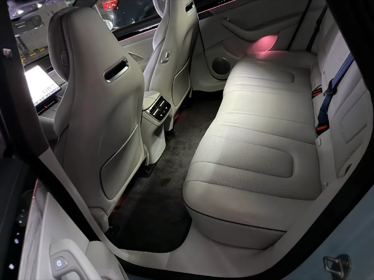 2025 Luxeed S7 BEV 100KWH,autocango,china used car exporter,china ev exporter,chinese used car exporter,chinese used ev exporter