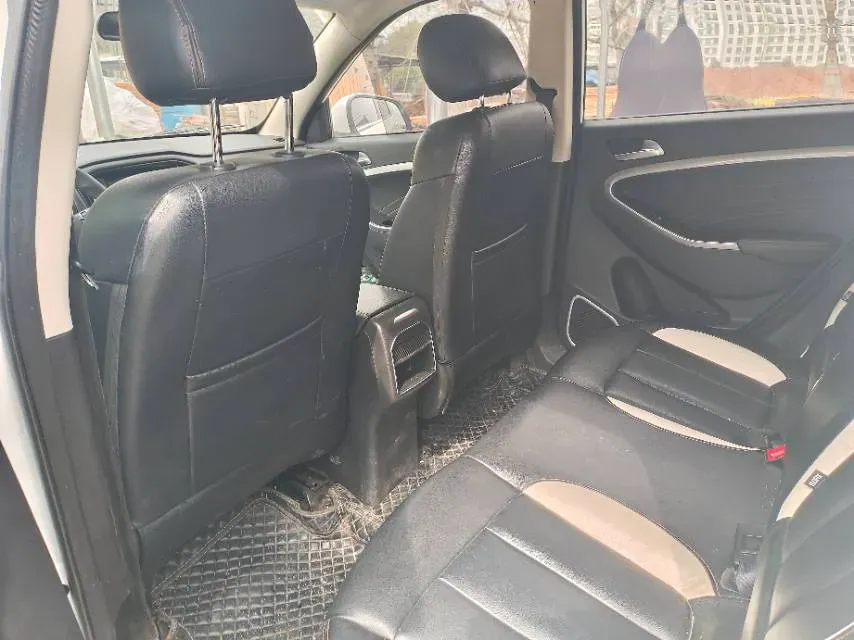 2021 Yema BoJun 1.5L 109HP L4 5MT,autocango,china used car exporter,china ev exporter,chinese used car exporter,chinese used ev exporter