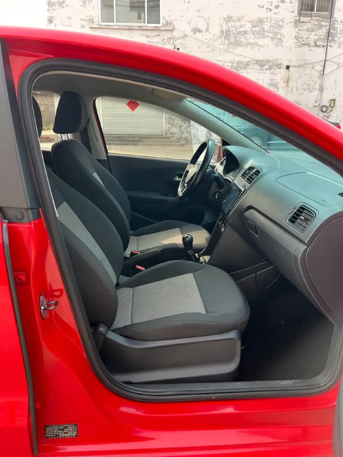 2016 Volkswagen Polo 1.4L 90HP L4 5MT,autocango,china used car exporter,china ev exporter,chinese used car exporter,chinese used ev exporter