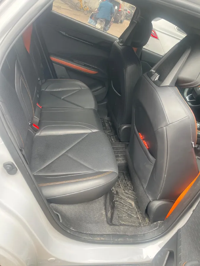 2022 ChangAn UNI-V 1.5T 188HP L4 7DCT,autocango,china used car exporter,china ev exporter,chinese used car exporter,chinese used ev exporter