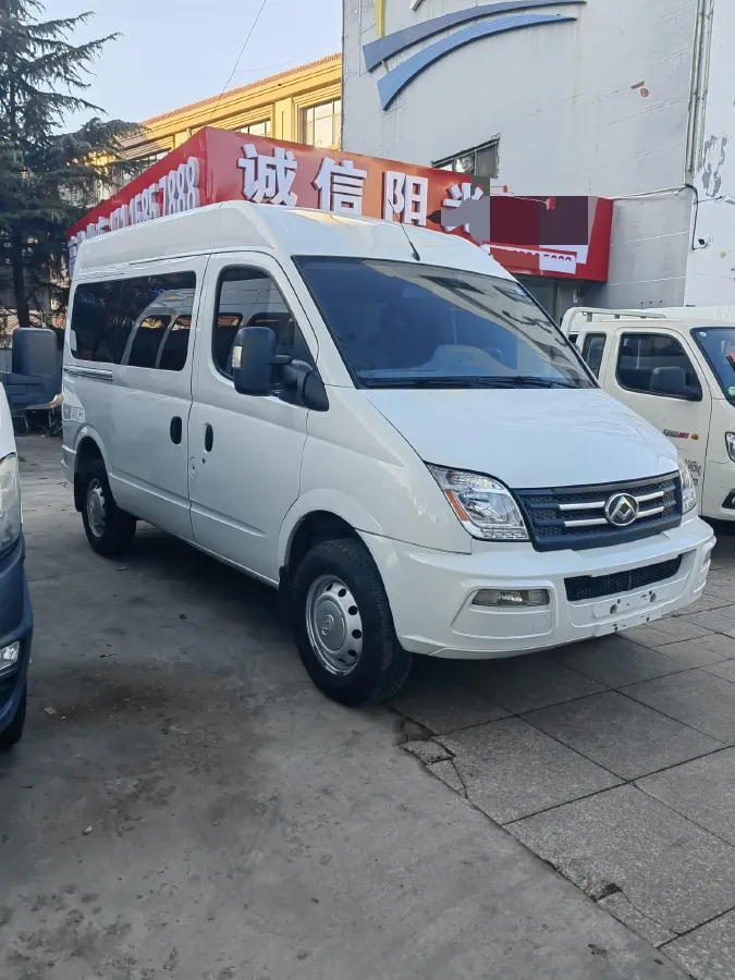 2021 MAXUS XinTu V80 2.0T 127HP L4 6MT,autocango,china used car exporter,china ev exporter,chinese used car exporter,chinese used ev exporter