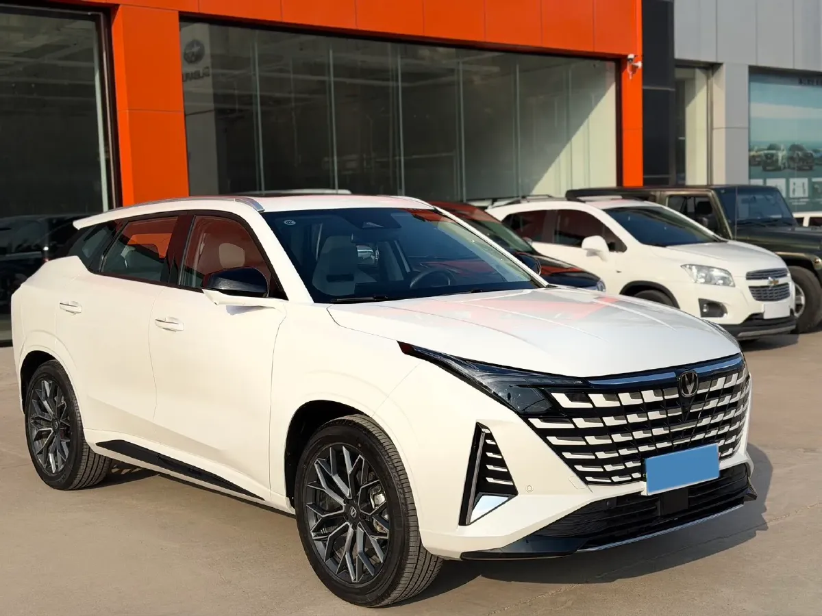 2025 ChangAn UNI-Z 1.5T 188HP L4 7DCT,autocango,china used car exporter,china ev exporter,chinese used car exporter,chinese used ev exporter