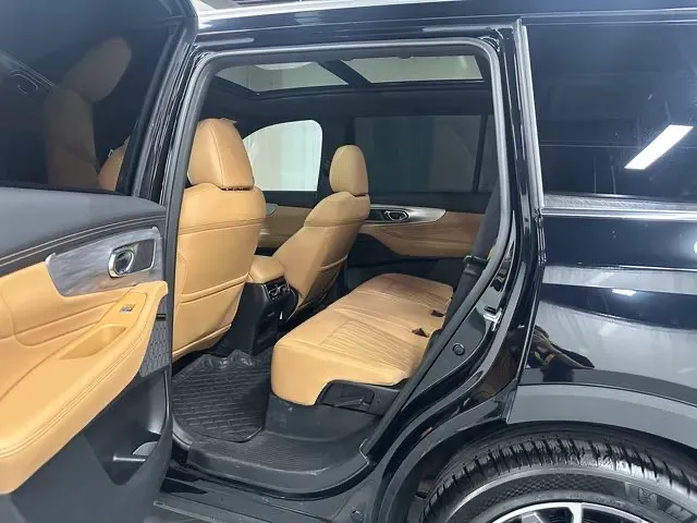 2025 GAC Trumpchi GS8 2.0T 252HP L4 8AT,autocango,china used car exporter,china ev exporter,chinese used car exporter,chinese used ev exporter