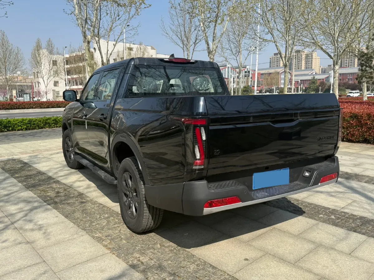 2025 Dongfeng Z9 2.0T 258HP L4 8AT,autocango,china used car exporter,china ev exporter,chinese used car exporter,chinese used ev exporter