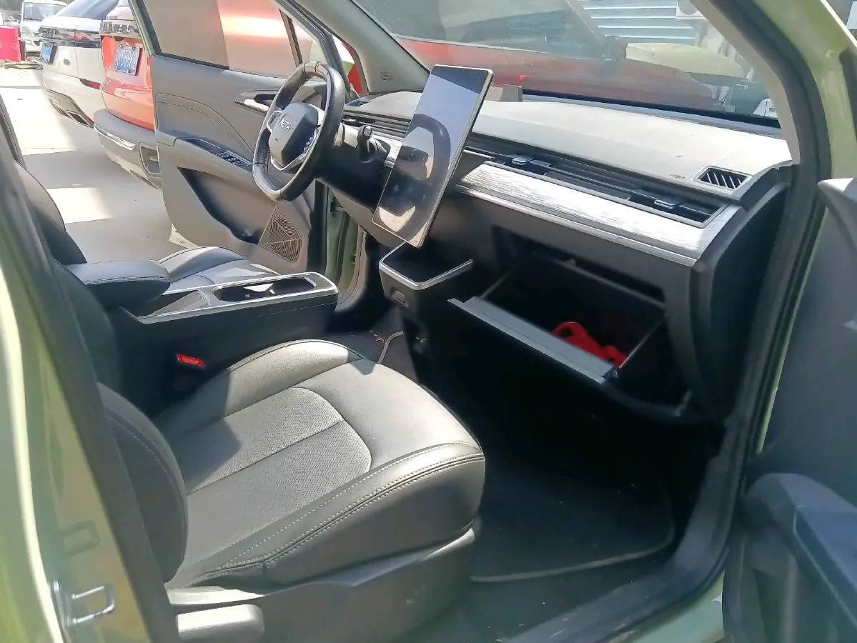 2022 Leapmotor T03 BEV 41KWH,autocango,china used car exporter,china ev exporter,chinese used car exporter,chinese used ev exporter