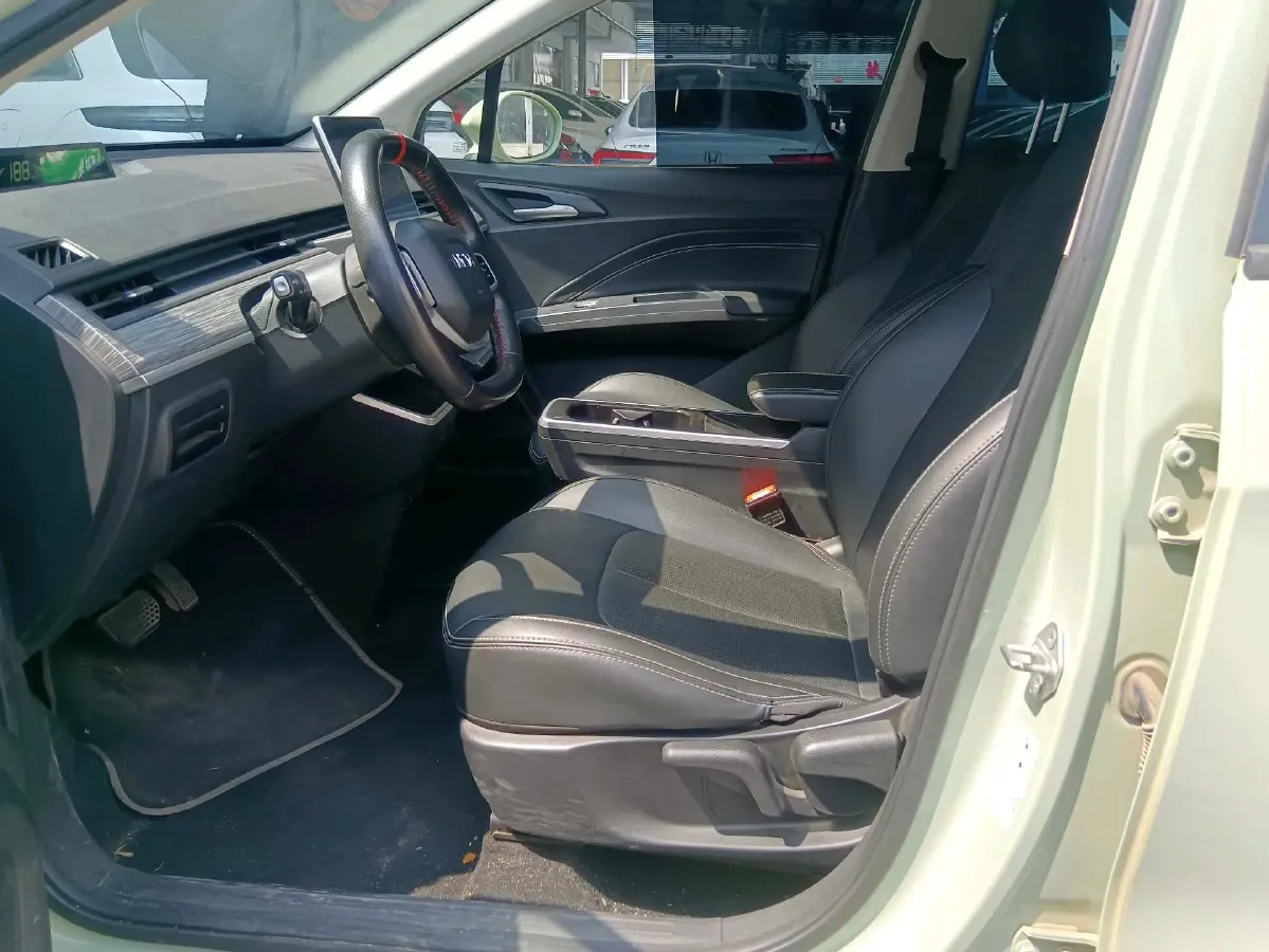 2022 Leapmotor T03 BEV 41KWH,autocango,china used car exporter,china ev exporter,chinese used car exporter,chinese used ev exporter