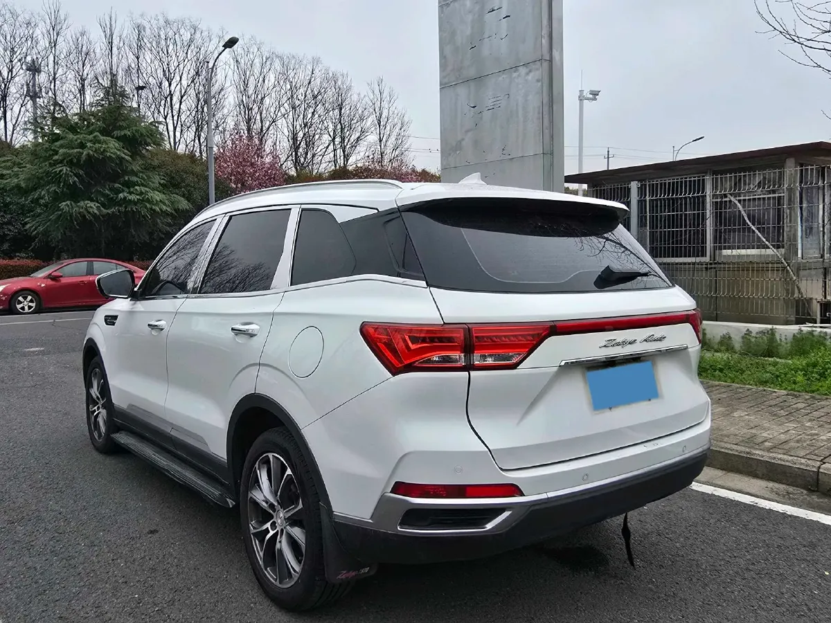 2018 Zotye T500 1.5T 156HP L4 6AT,autocango,china used car exporter,china ev exporter,chinese used car exporter,chinese used ev exporter