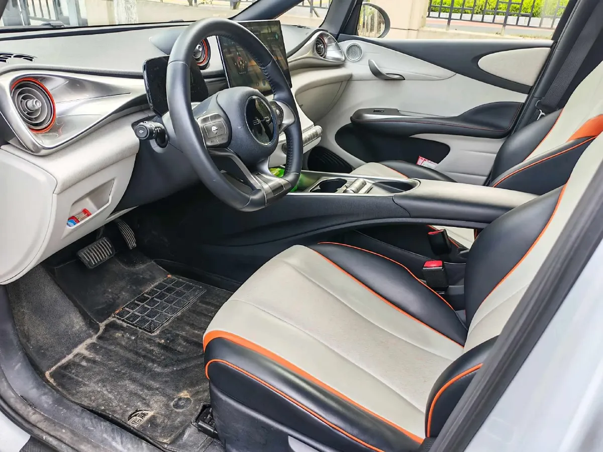 2021 Ford Escort 1.5L 122HP L3 6AT,autocango,china used car exporter,china ev exporter,chinese used car exporter,chinese used ev exporter