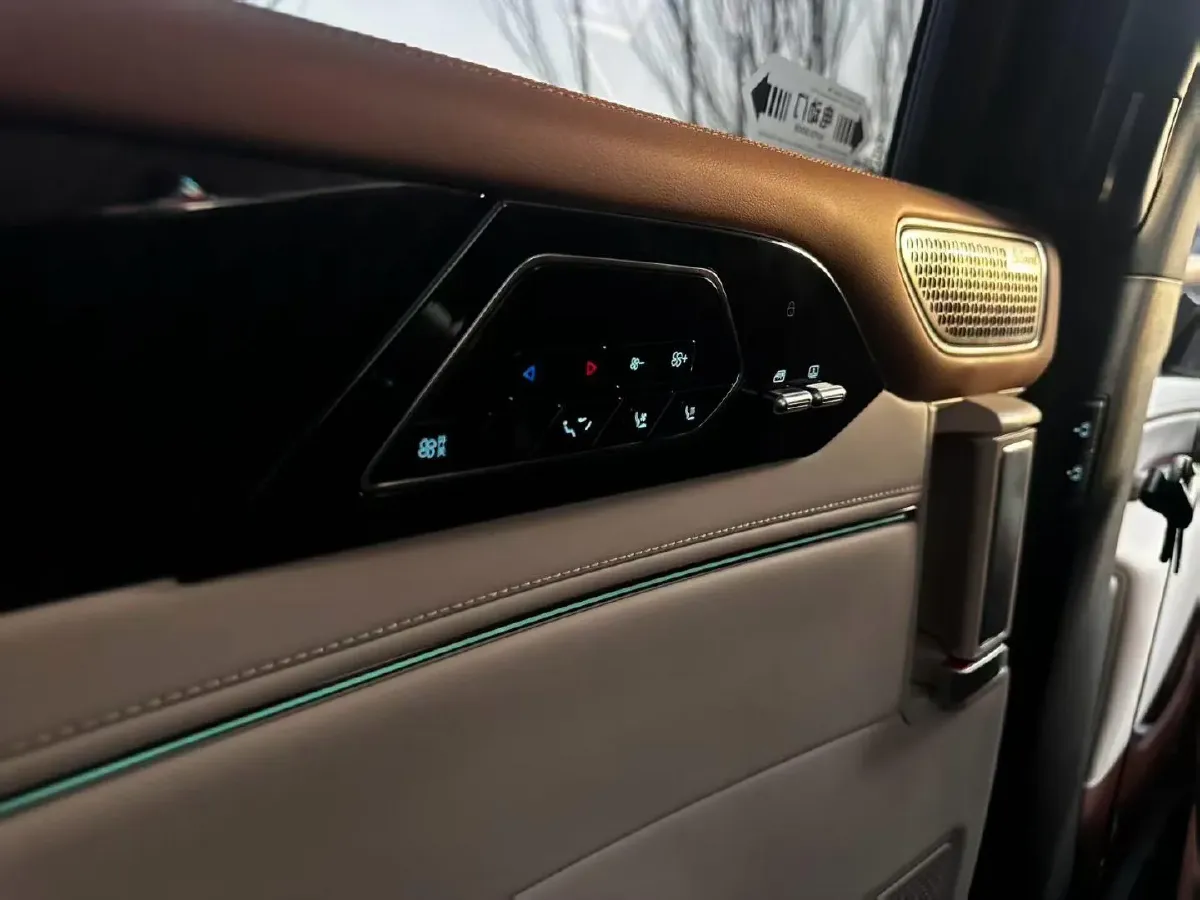 2025 BYD Xia 1.5T 156HP L4 E-CVT PHEV 36.6KWH,autocango,china used car exporter,china ev exporter,chinese used car exporter,chinese used ev exporter