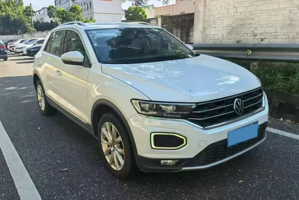 2022 Volkswagen T-Roc 1.4T 150HP L4 7DCT,autocango,china used car exporter,china ev exporter,chinese used car exporter,chinese used ev exporter