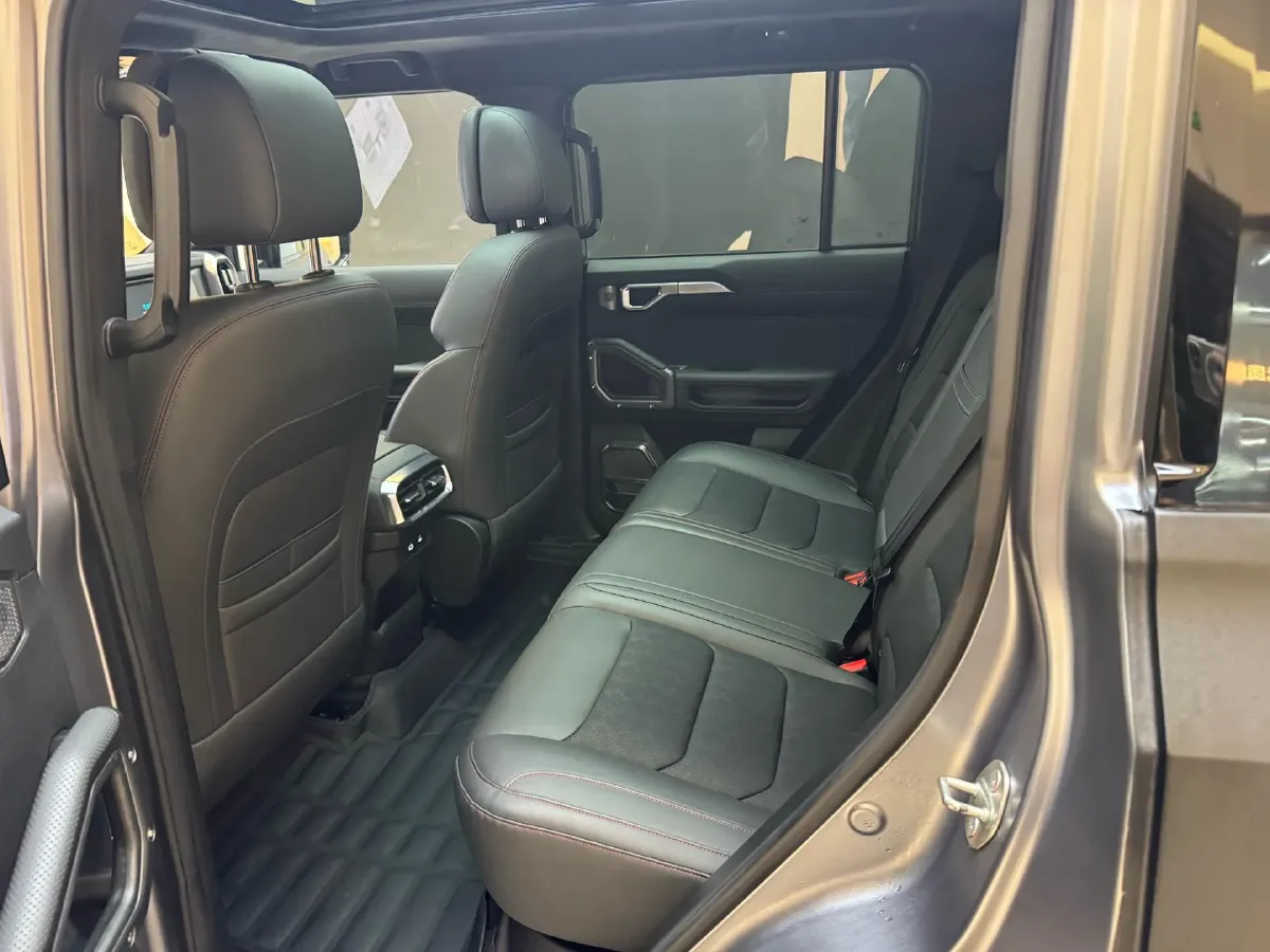 2024 Jetour ShanHai TravellerC-DM 1.5T 156HP L4 3DHT PHEV 43.24KWH,autocango,china used car exporter,china ev exporter,chinese used car exporter,chinese used ev exporter