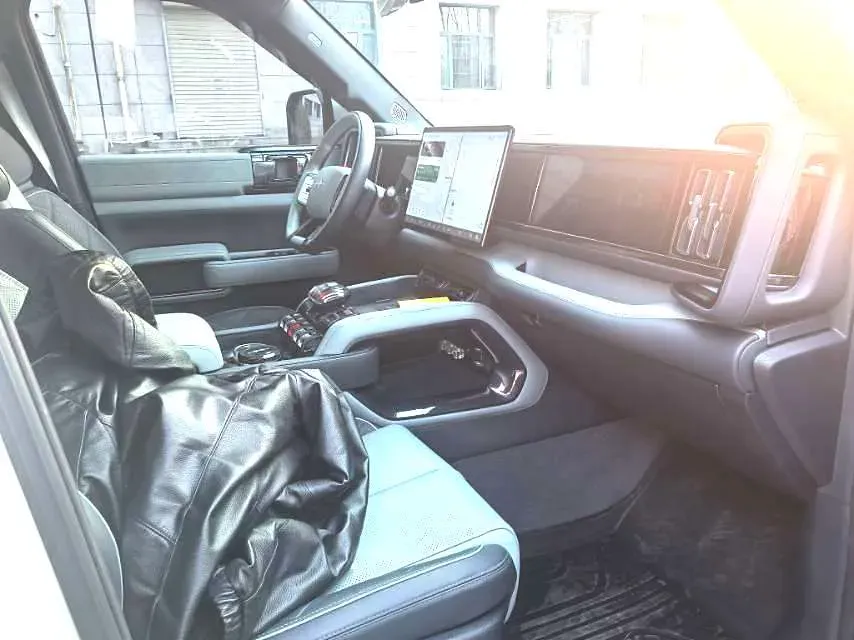 2023 FangChengBao Bao 5 1.5T 194HP L4 E-CVT PHEV 31.8KWH,autocango,china used car exporter,china ev exporter,chinese used car exporter,chinese used ev exporter