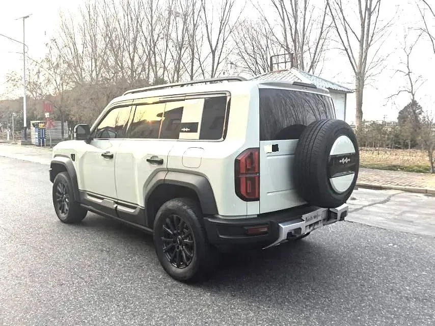 2023 FangChengBao Bao 5 1.5T 194HP L4 E-CVT PHEV 31.8KWH,autocango,china used car exporter,china ev exporter,chinese used car exporter,chinese used ev exporter