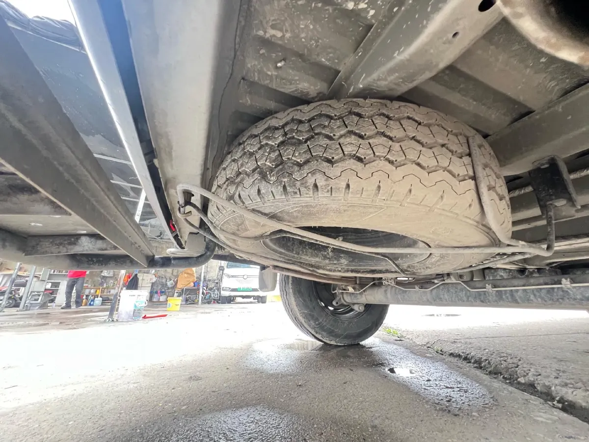 2023 MAXUS XinTu V70 2.0T 125HP L4 6MT,autocango,china used car exporter,china ev exporter,chinese used car exporter,chinese used ev exporter