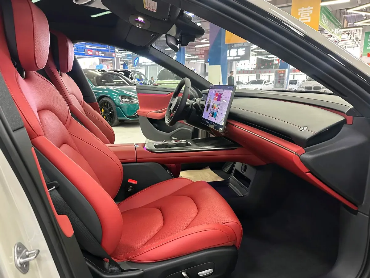 2024 MI SU7 BEV 73.6KWH,autocango,china used car exporter,china ev exporter,chinese used car exporter,chinese used ev exporter