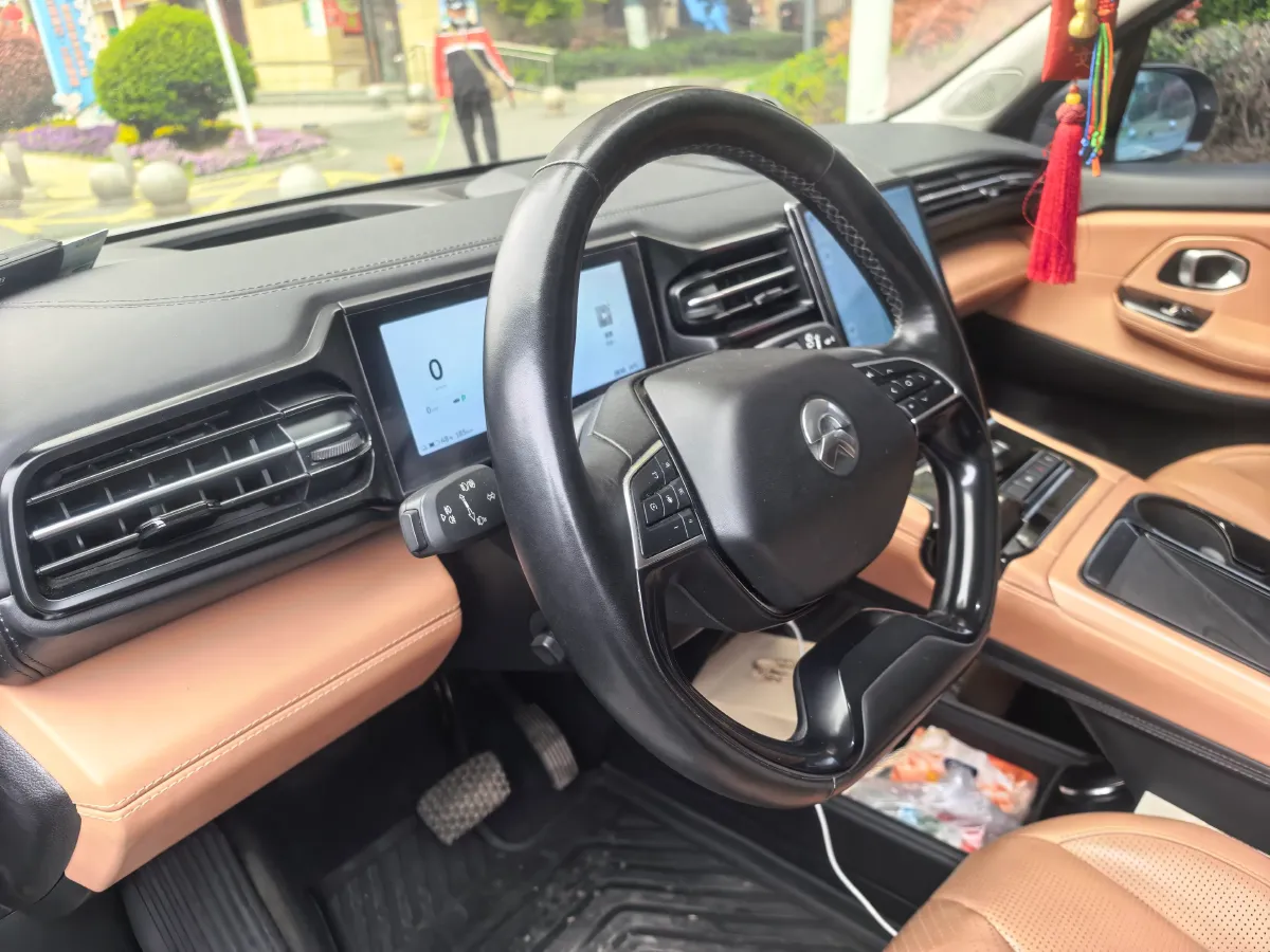 2018 NIO ES8 BEV 70KWH,autocango,china used car exporter,china ev exporter,chinese used car exporter,chinese used ev exporter