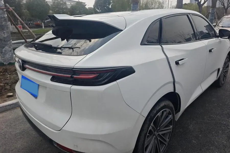 2021 ChangAn UNI-K 2.0T 233HP L4 8AT,autocango,china used car exporter,china ev exporter,chinese used car exporter,chinese used ev exporter